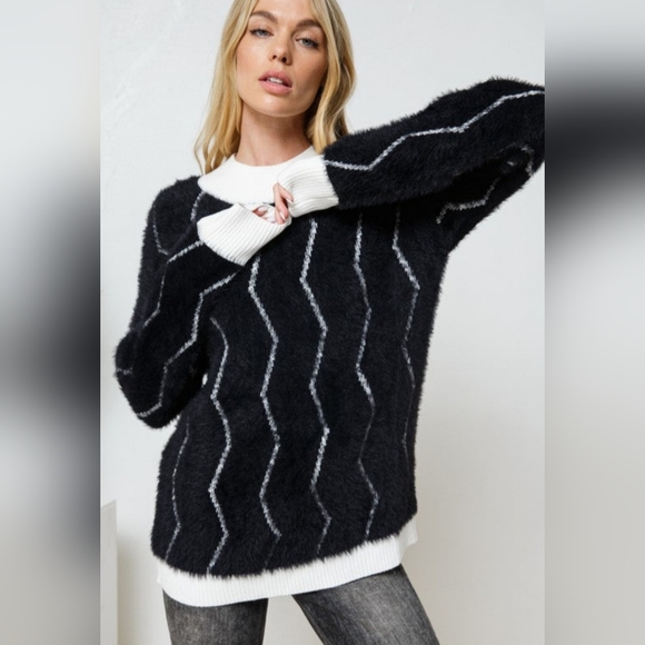 Chevron Fuzzy Sweater - Picture 2 of 4
